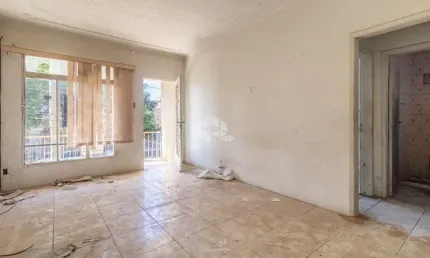 Casa com 4 quartos sendo 1 suíte, 3 banheiros, 3 vagas no bairro Sarandi