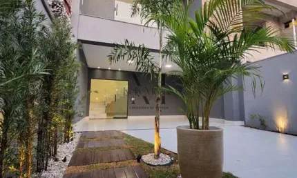 Sobrado em Alto Padrão - 3 Suítes Plenas - Res. Sevilha - St. Moinho dos Ventos