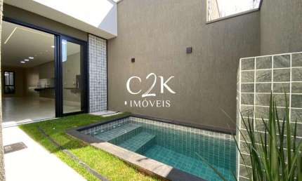 Casa NOVA, 3 Suítes Plenas com Piscina e Churrasqueira - Jardim Atlântico