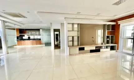 Lindo apartamento a venda Ed. Casa Batlo, 3 suítes, 4 vagas de garagem