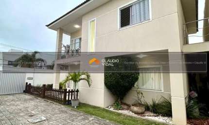 Casa Duplex, terreno de 230 m2,  4/4 em  Miragem, Lauro de Freitas - Bahia
