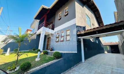 Casa para alugar no condominio Aruã, Mogi das Cruzes