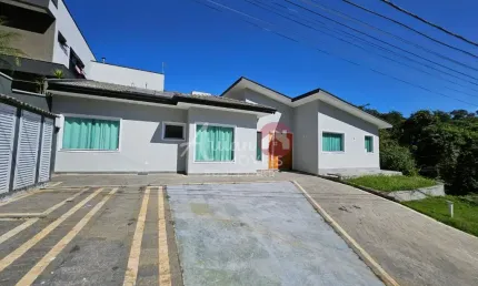 Casa em condomínio fechado com 3 quartos à venda no Parque Residencial Itapeti, Mogi das Cruzes 