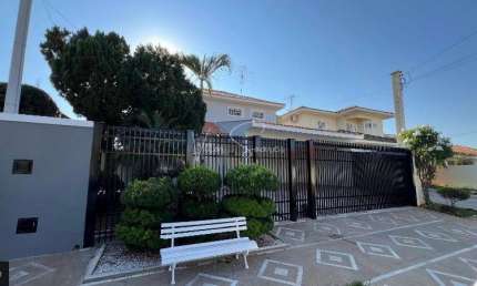Casa à venda em Birigüi-SP, no Condomínio Alphaville, com 3 quartos sendo 1 suíte.