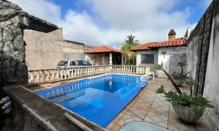 Imperdível: casa à venda em Birigüi-SP, no bairro Recanto Verde, com 2 quartos, 1 sala, 1 banheiro, 3 vagas de garagem e 170,00 m² de área.