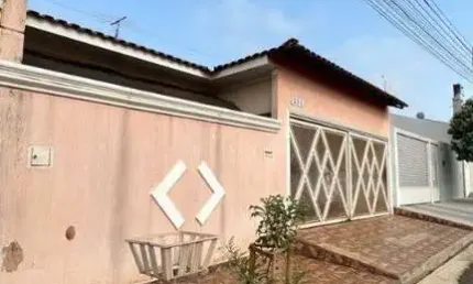 Imperdível oportunidade: Casa à venda em Birigüi-SP, Residencial Pedro Marin Berbel, 3 quartos, 1 suíte, 2 salas, 3 banheiros, 2 vagas de garagem, 190m²!