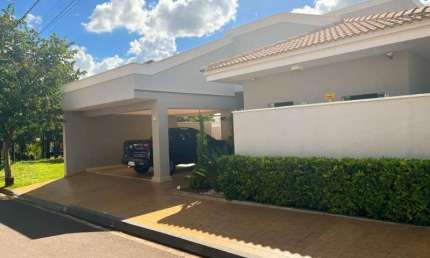 Casa com 3 quartos à venda na Rua Sebastião Matos Sabino, 70, Parque das Paineiras, Birigui