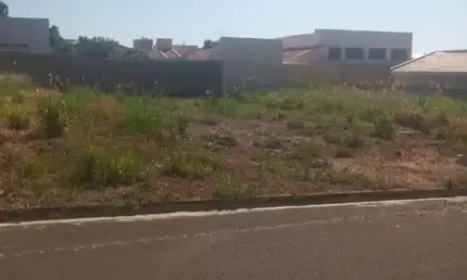 Terreno à venda em Birigüi-SP, Parque das Árvores - 250m² de área!