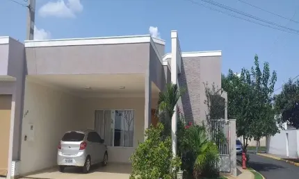 Casa de Luxo em Condomínio: 3 quartos, 3 suítes, 2 salas, 4 banheiros, 2 vagas, 180m² em Birigüi-SP no Residencial Veneza.