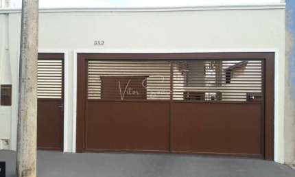 Imperdível: Casa à venda em Birigüi-SP, bairro Silvares, 4 quartos, 1 suíte, 3 salas, 3 banheiros, 4 vagas, 246,16 m².