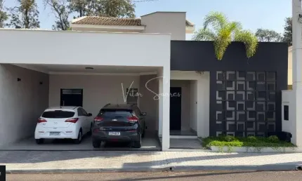 Casa a venda com 3 quartos no condomínio Residencial Portão Azul II.