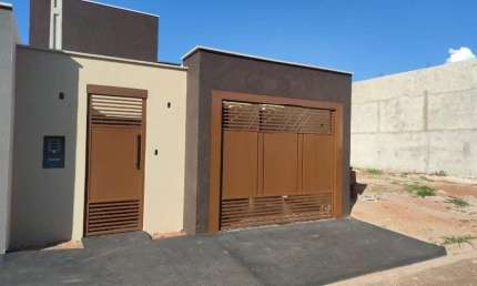 Residencial Acapulco: Casa com 2 quartos, 1 suíte e 2 vagas de garagem em Birigüi-SP - 99,00 m² de área
