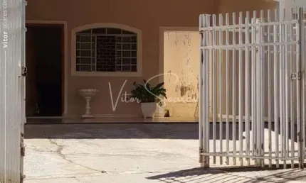 Casa a venda na Rua Guarani em Birigui: 3 Quartos, Sala de TV, Sala de jantar e Cozinha