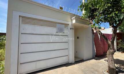 Casa á venda em Birigui, no bairro Jardim do Prado casa com: 2 quartos sendo um suíte, sala de tv, cozinha, banheiro social e garagem coberto