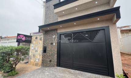 Casa á venda no Parque das Árvores em Birigui, casa com; 3 Quartos sendo uma suíte, sala de Tv com pé direito alto e Garagem com churrasqueira