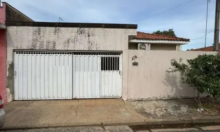 Imperdível oportunidade: Casa à venda em Birigui-SP, bairro Patrimônio Silvares, 3 quartos, 1 suíte, 2 salas, 2 banheiros, 2 vagas, 321,29 m².