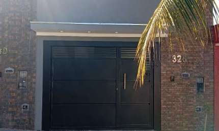 Casa à venda em Birigüi-SP, Residencial Pedro Marin Berbel: 3 quartos, 1 suíte, 2 salas, 3 banheiros, 2 vagas de garagem.