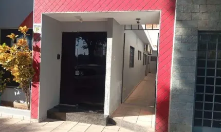 Salão Comercial para locação, no Centro de Birigüi-SP: 5 salas, 3 banheiros, ideal para seu negócio!