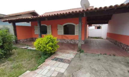 2 casas  por r$ 320.000 - parque estoril - são pedro da aldeia/rj