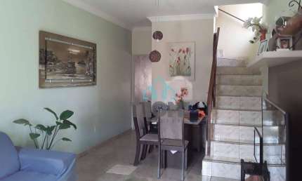 Sobrado com 2 dormitórios à venda, 120 m² por R$ 370.000,00 - Vila São José - Taubaté/SP