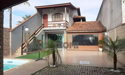 Sobrado com 6 dormitórios sendo 1 suíte à venda, 205 m² por R$ 905.000 - Granja Bela Vista - Taubaté/SP