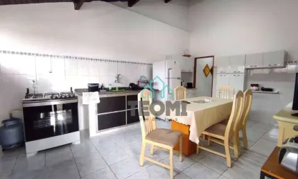 Casa com 3 dormitórios (1 suíte)  à venda, 167 m² por R$ 340.000 - Chácara do Visconde - Taubaté/SP