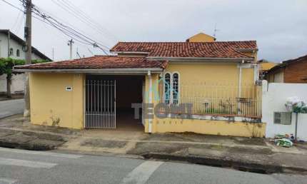 Casa com 2 dormitórios (1 suite) à venda, 105 m² por R$ 380.000 - Vila Jaboticabeira - Taubaté/SP