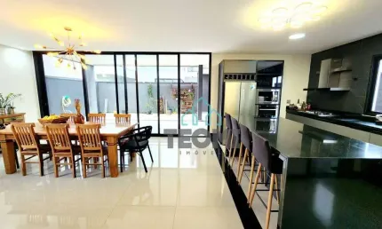 Casa à venda, 320 m² por R$ 1.700.000,00 - Ouroville  - Taubaté/SP
