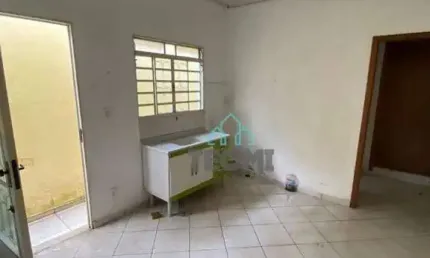 Casa com 8 dormitórios à venda, 180 m² por R$ 620.000,00 - Vila São José - Taubaté/SP