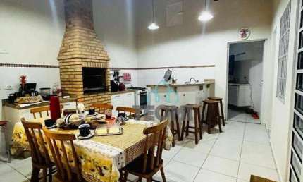 Sobrado com 3 dormitórios (2 suítes)  à venda, 220 m² por R$ 950.000 - Jardim Maria Augusta - Taubaté/SP