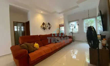 Sobrado com 4 dormitórios à venda, 307 m² por R$ 1.350.000,00 - Campos do Conde Louvre - Tremembé/SP