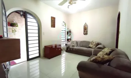 Casa com 4 dormitórios à venda, 200 m² por r$ 1.000.000,00 - centro - caçapava/sp