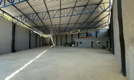 Barracão / Galpão / Depósito com 2 salas para alugar na Estrada da Raia, 308, Jardim Iguaçu, Nova Iguaçu