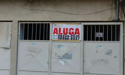 Casa com 3 quartos para alugar na Estrada Miguel Couto, 826, Shangri-lá, Belford Roxo
