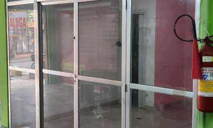 Ponto comercial com 1 sala para alugar na Avenida Doutor Luiz Guimarães, 269, Centro, Nova Iguaçu