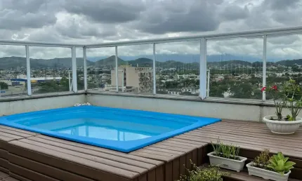 Cobertura de Alto Padrão em Nova Iguaçu, com Piscina Privativa e do Condomínio