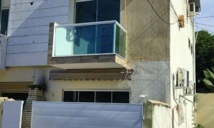 Casa com 3 quartos para alugar na Rua Hilda Franco, 380, Parque Engenho Pequeno, Nova Iguaçu