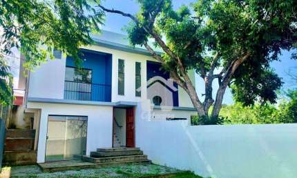 Casa com 3 dormitórios à venda, 93 m² por R$ 350.000,00 - Balneário São Pedro - São Pedro da Aldeia/RJ