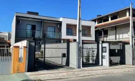 Casa com 3 quartos à venda no comasa, joinville , 82 m2 por r$ 400.000