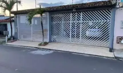 Casa Térrea Incrível no Conjunto Sakura – R$ 800.000