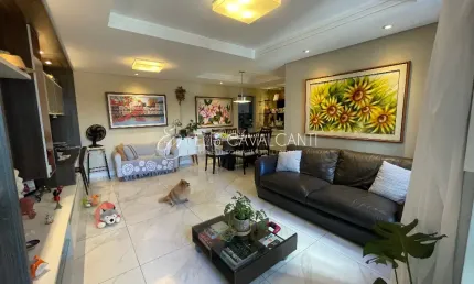 Vendo apartamento em Setúbal, com três quartos, excelente localização.
