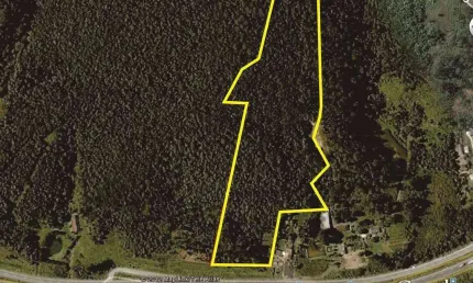ÁREA 63.202,79 m² às margens da Rod. Regis Bittencourt - Km 297 + 150 m