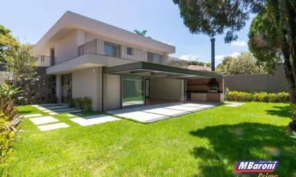Casa com 4 suítes para locação no Alto de Pinheiros