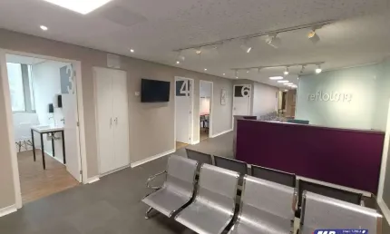 Sala comercial com 18 salas para alugar na Avenida Ipiranga, República, São Paulo