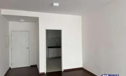 Apartamento com 3 dormitórios à venda no Jardim Paulista