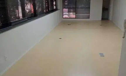 Sala comercial , com 152 m2 4 conjuntos 4 banheiros localizada no Jardins