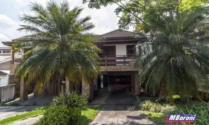Casa em Alphaville  3 Andares 650m2  4 quartos 4 suítes 7 banheiros 4 vagas