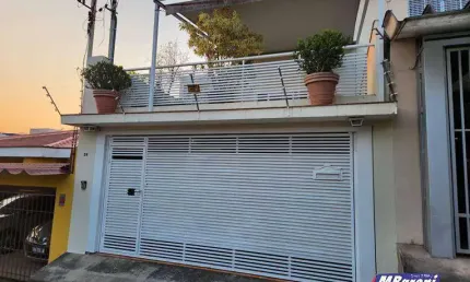 Sobrado para venda em Mirandópolis, 189 m², 3 quartos, suíte, 2 vagas