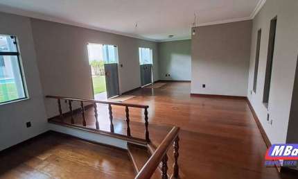 CASA ALUGA ,SOBRADO , ALTO DE PINHEIROS, 4 DORMS(SUITES) ,6 VAGAS , 450M2.