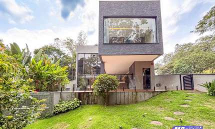 Casa no condomínio Reserva Santa Maria para venda com 3 suites 330m²